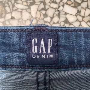 Gap mid rise lightly distressed jeans